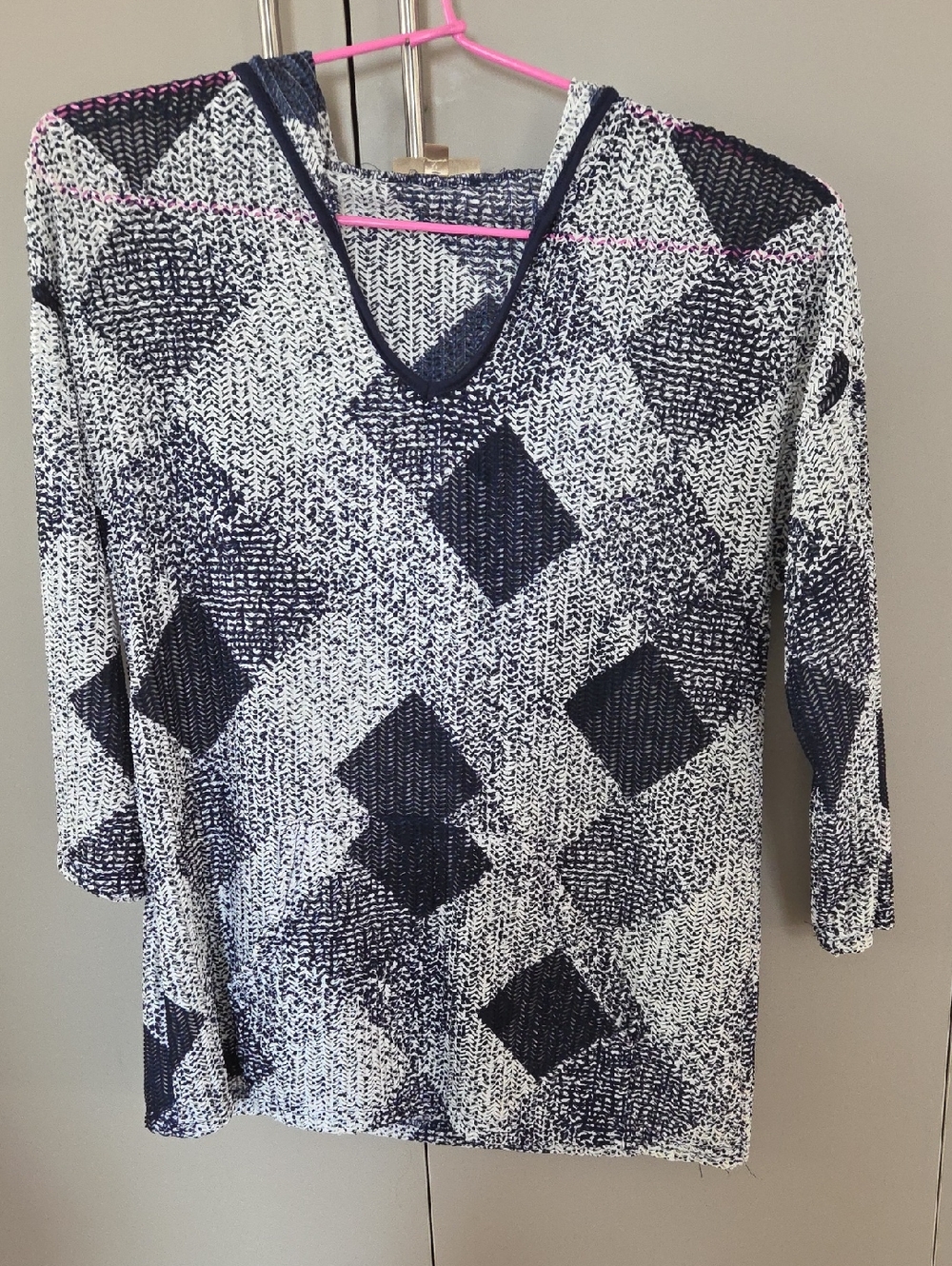 Lavish Navy and White Geometric V-Neck Hooded Tunic